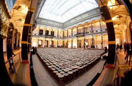 Ο Αϊ Γουέι Γουέι προκαλεί ταραχή