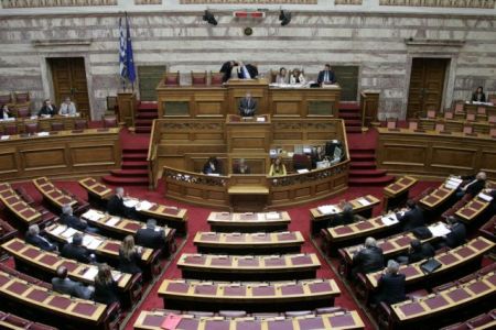 Συνωστισμός υποψηφίων δημάρχων