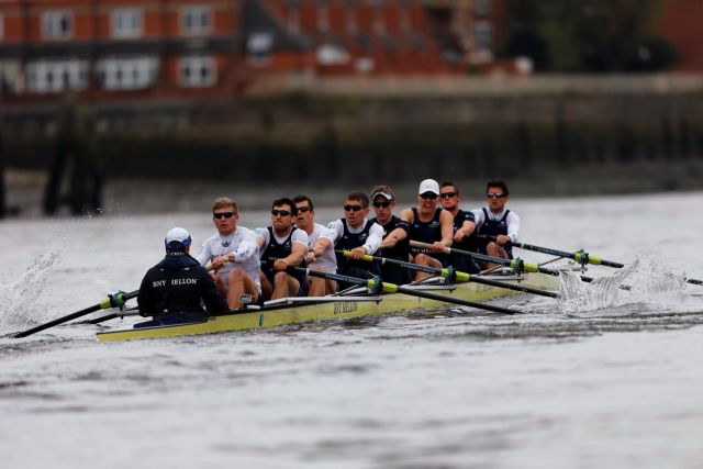 Η παραδοσιακή τρικυμία στον Τάμεση