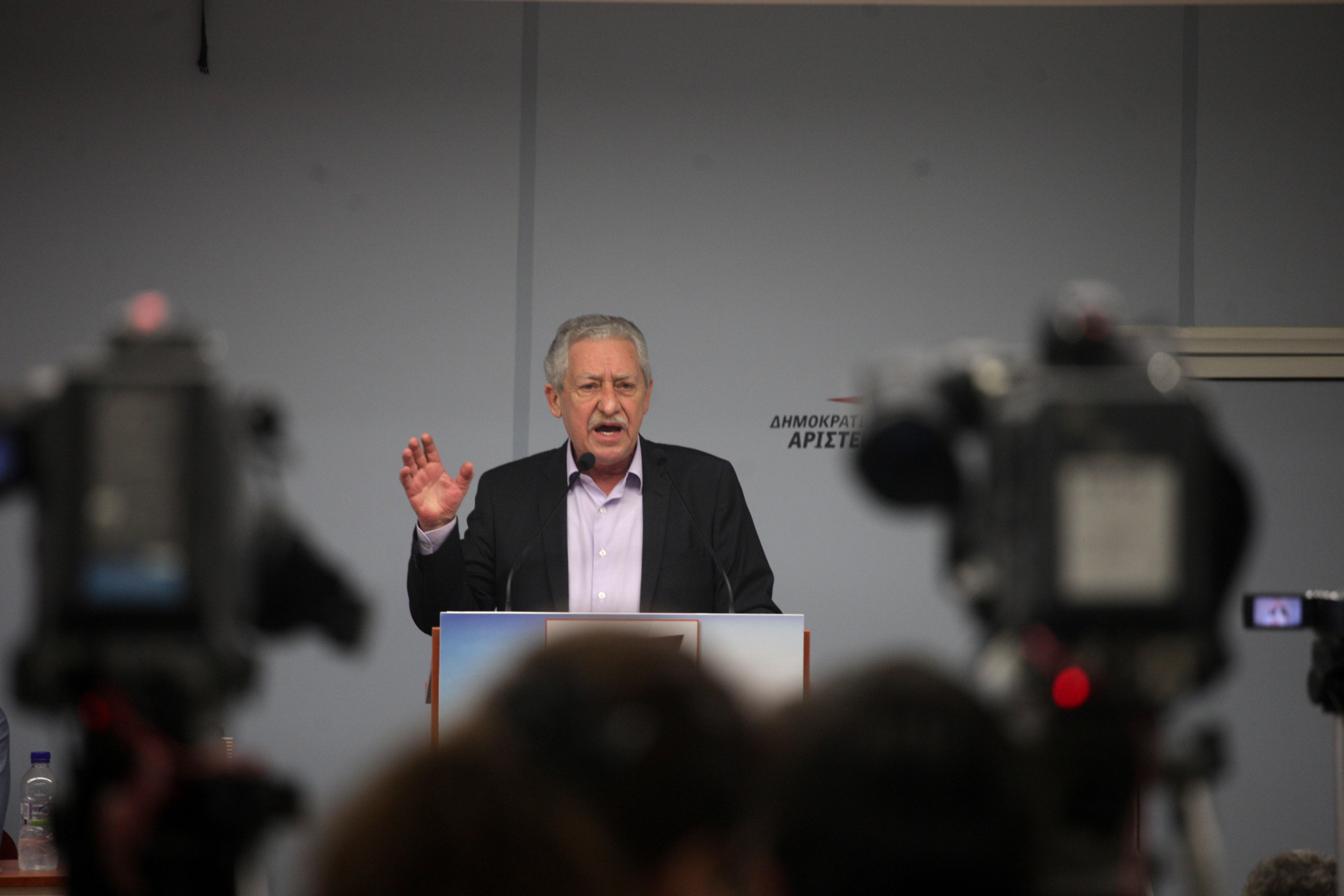 Κουβέλης: Καμία συγκυβέρνηση ούτε με Σαμαρά ούτε με Βενιζέλο