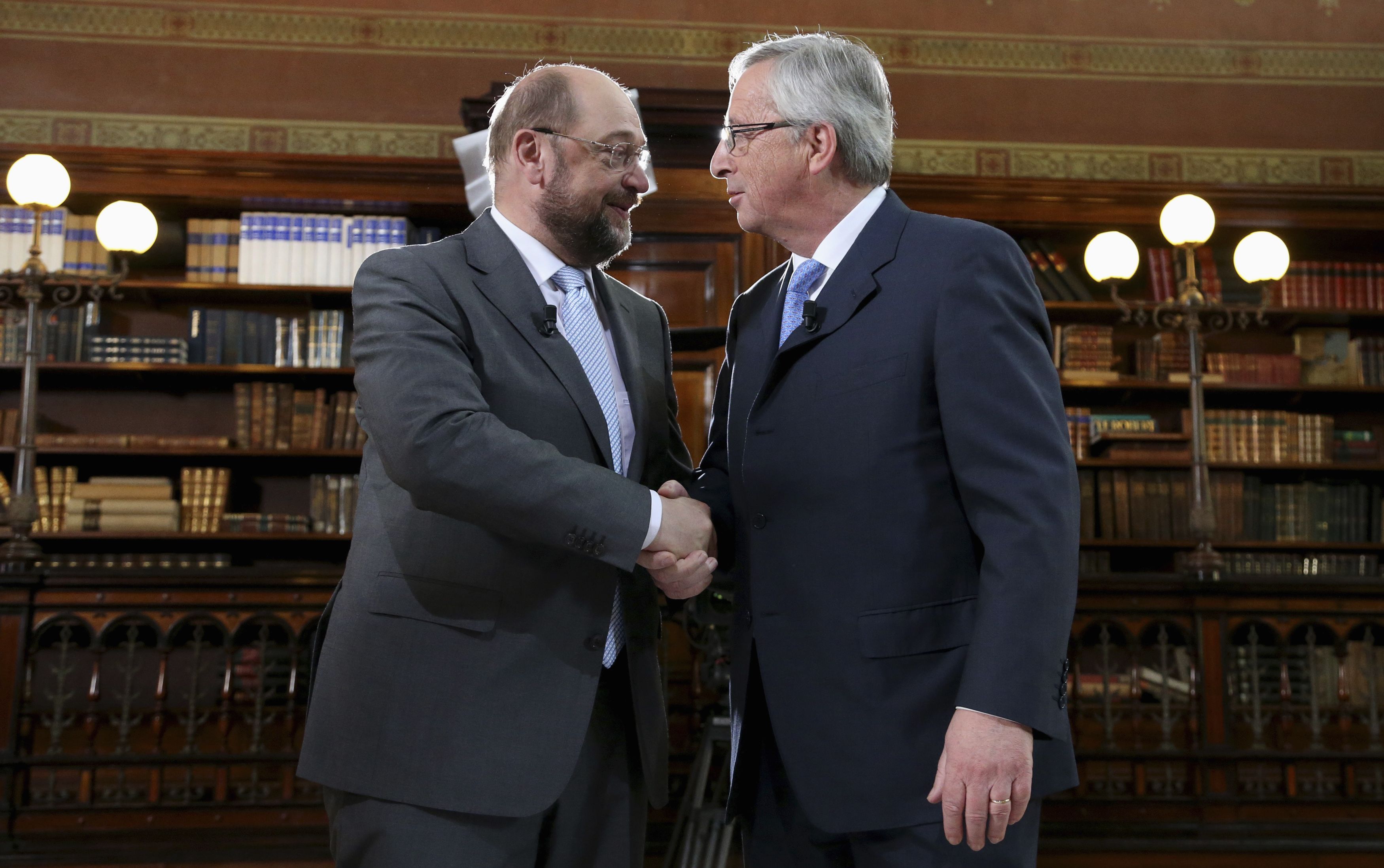 Γιούνκερ και Σουλτς διασταύρωσαν τα ξίφη τους στην τηλεόραση