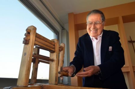 Παύλος Κοντέλλης: Τα «Εργαλεία της Παράδοσης»