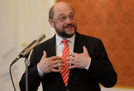 Ο Σουλτς καλεί τους Ευρωπαίους να ψηφίσουν στις ευρωεκλογές