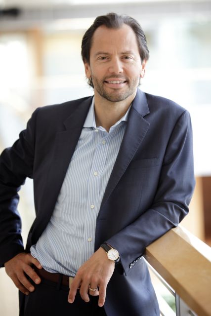 Λουίτζι Ζινγκάλες: Κοστίζουν ακριβά οι αναβολές για το χρέος