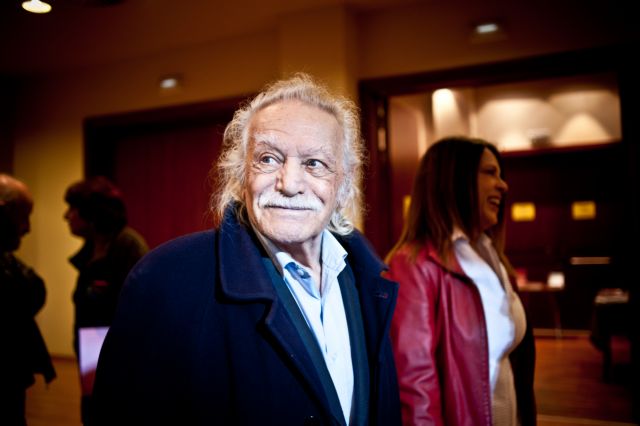 MEP Glezos scrutinizes Samaras for snubbing handover ceremony