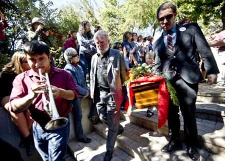 Η Χιλή κήδεψε, μετά από 40 χρόνια, έξι θύματα της χούντας του Πινοσέτ