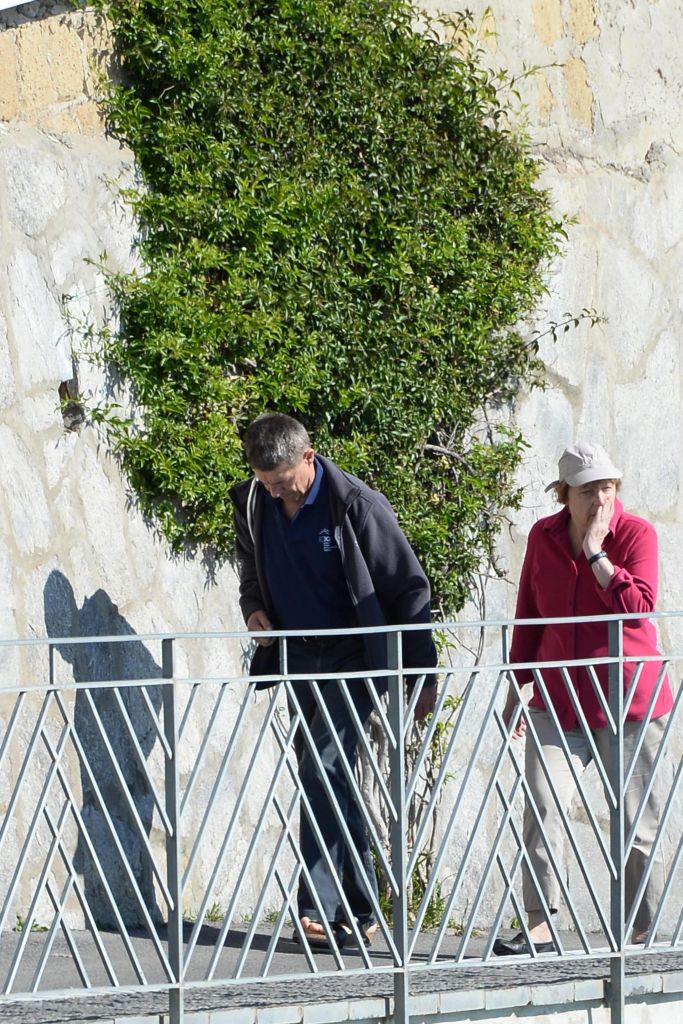 Η Μέρκελ αφήνει την προεκλογική εκστρατεία και πάει διακοπές