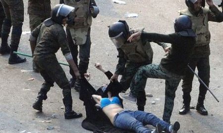 Αίγυπτος: η αστυνομία κακοποιεί σεξουαλικά αντιφρονούντες