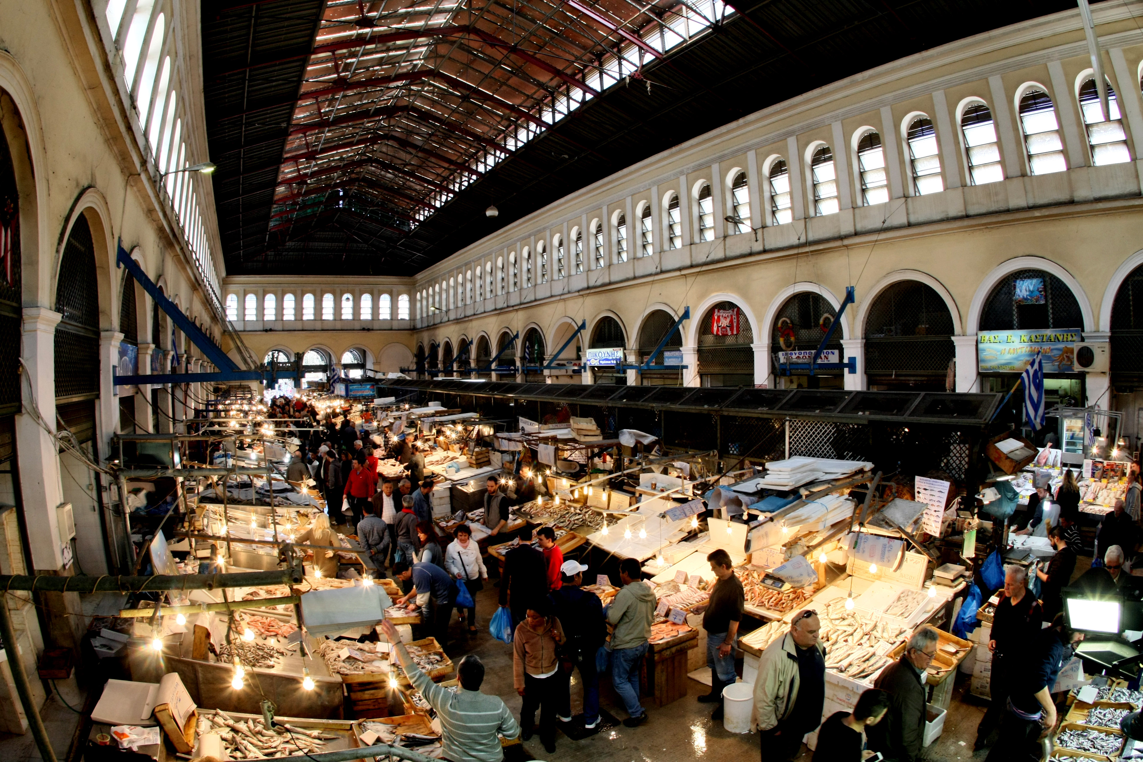Δεκάδες οι παραβάσεις σε ελέγχους τροφίμων