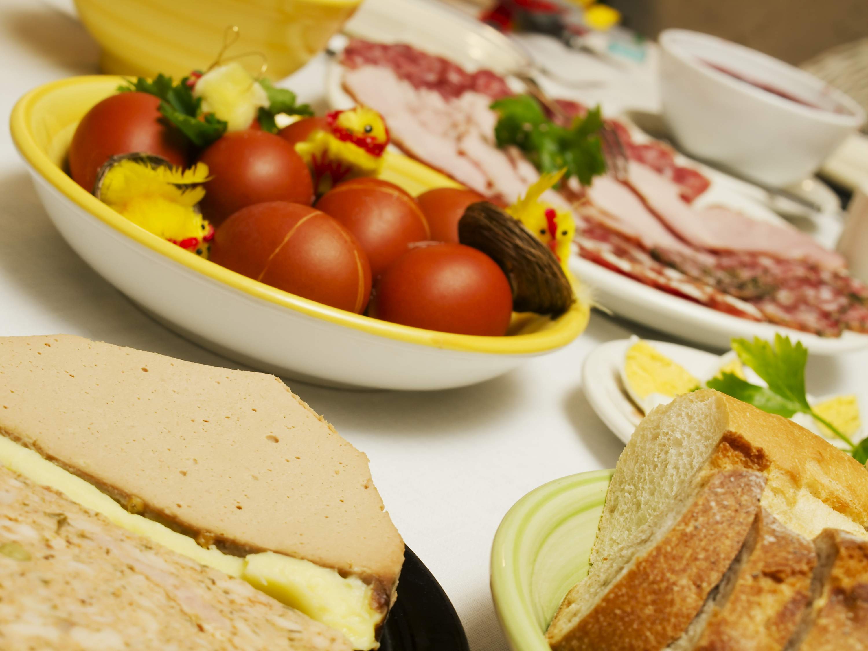 Easter meal 7.79% cheaper in 2014, claims consumer protection center