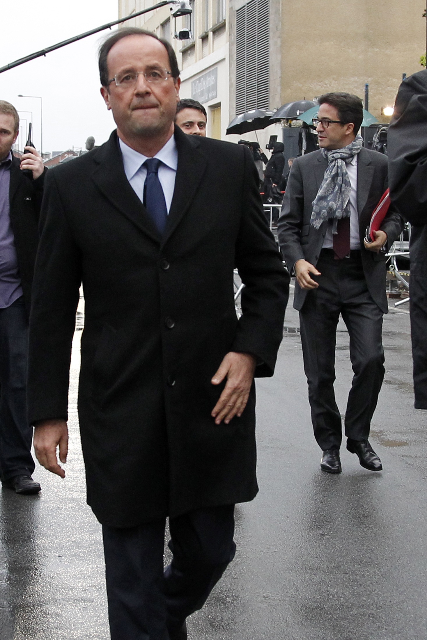Γαλλία: Παραιτήθηκε στενός πολιτικός σύμβουλος του Ολάντ