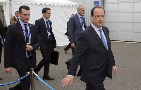 Ολάντ: Αν δεν μειωθεί η ανεργία δεν θα είμαι υποψήφιος το 2017