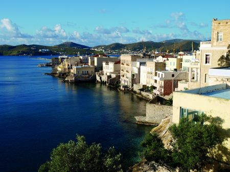 Στην πόλη του Ερμή