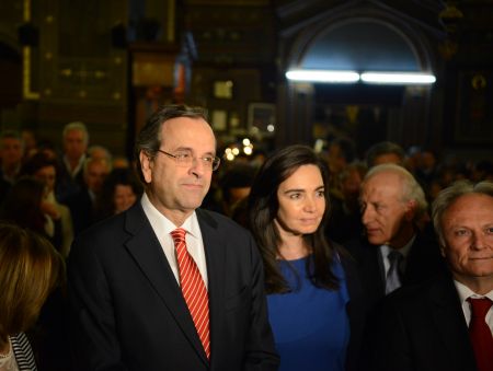 Σαμαράς: Το Φως της Ανάστασης θα βγάλει τους Έλληνες νικητές