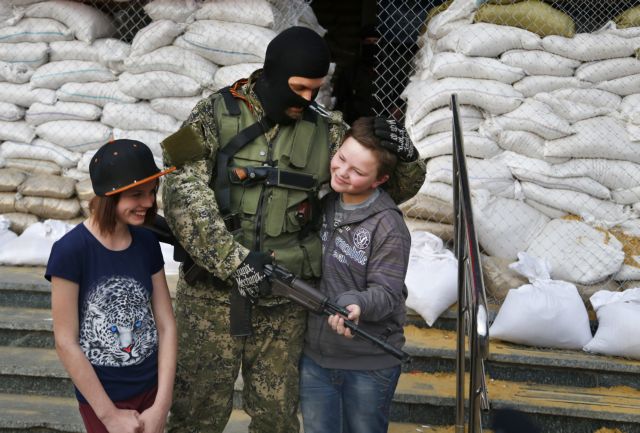 Με το δάχτυλο στη σκανδάλη η Ουκρανία-Κατηγορίες ανταλλάσσουν ΗΠΑ-Ρωσία