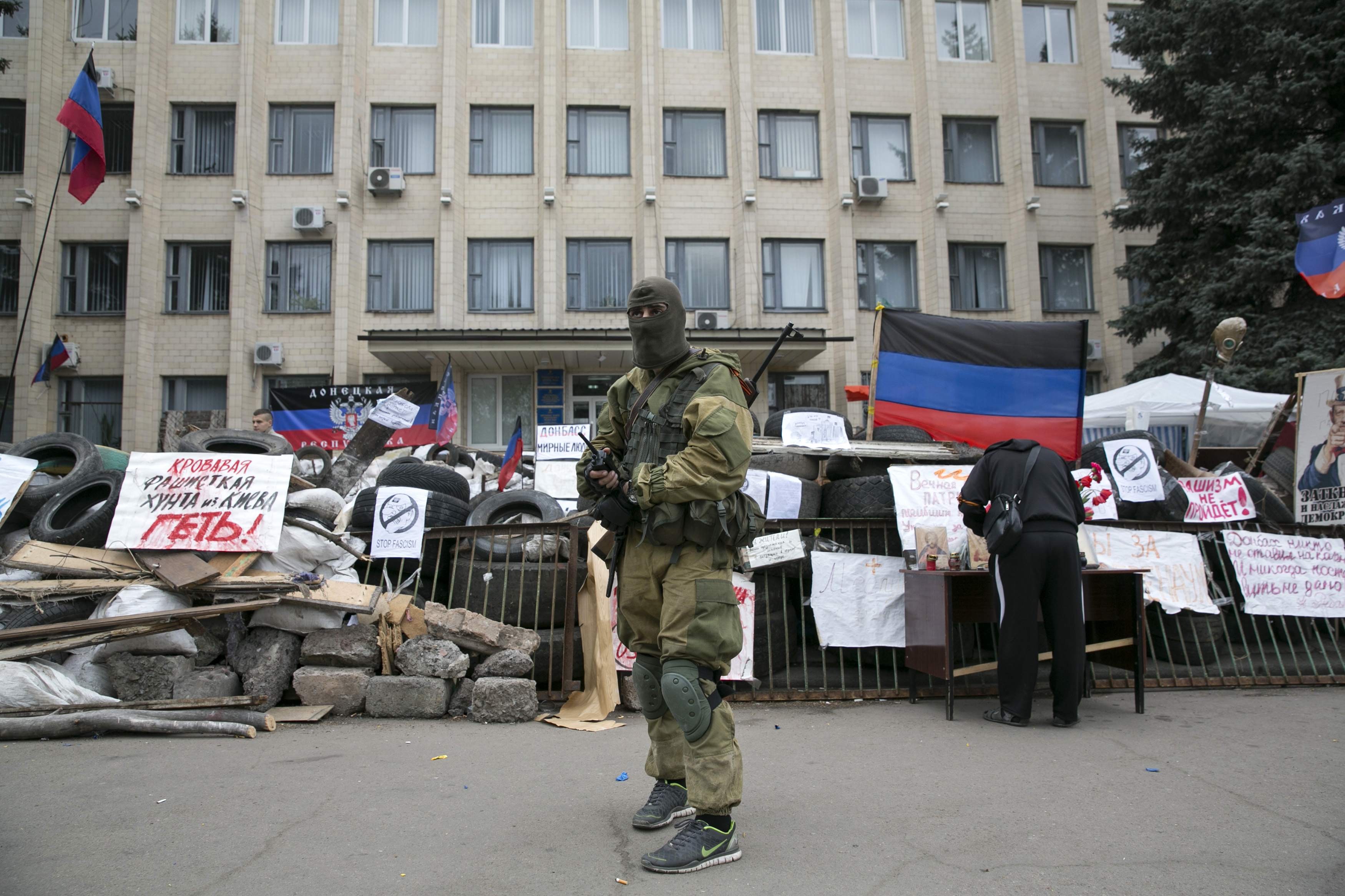 Κίεβο: Κινητοποιεί τις στρατιωτικές του δυνάμεις-Καταρρέει η συμφωνία