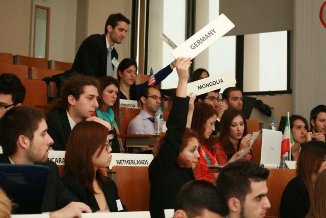 Φοιτητές από Ελλάδα και εξωτερικό σε ρόλο διπλωμάτη του ΟΗΕ
