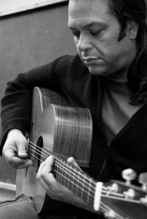 Μπάμπης Παπαδόπουλος: Ζούσαμε μια χαζοχαρά τα τελευταία χρόνια