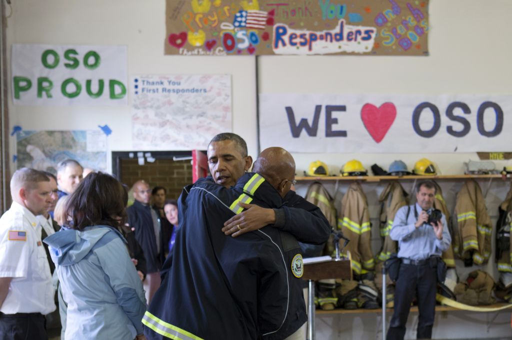 Συνάντηση Ομπάμα με τις οικογένειες των θυμάτων της κατολίσθησης