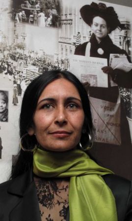 Σαμπιχά Σουλεϊμάν: Ελληνίδα, Ρομά, μουσουλμάνα, γυναίκα…