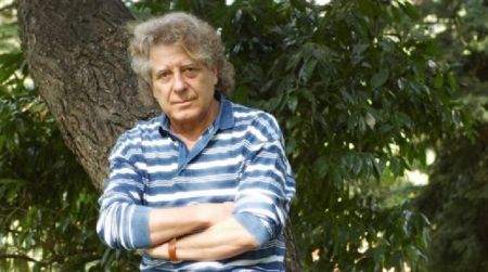 Αρνείται το Κρατικό Βραβείο ο Γιώργης Γιατρομανωλάκης