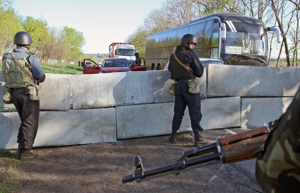 Ουκρανία: Ενοπλοι φιλορώσοι κρατούν επτά παρατηρητές του ΟΑΣΕ