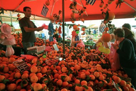 Σε απεργία διαρκείας οι λαϊκές αγορές – Συγκέντρωση την Τρίτη στο Ρέντη
