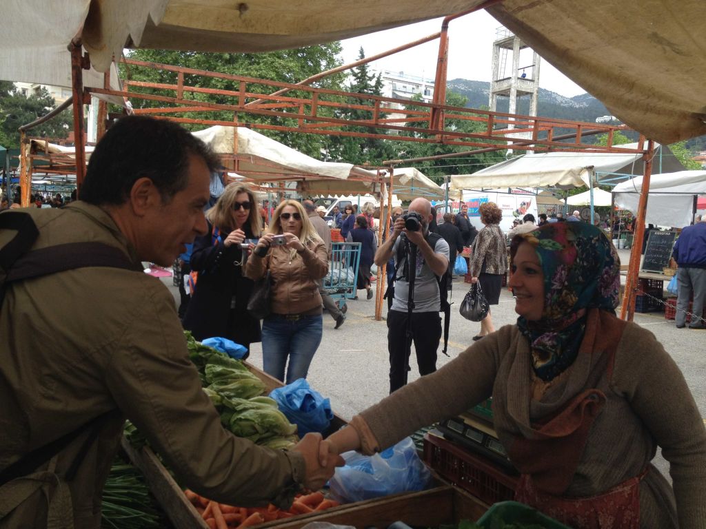 Στη θέατρο Χαραυγής παρουσιάστηκαν οι υποψήφιοι του Ποταμιού