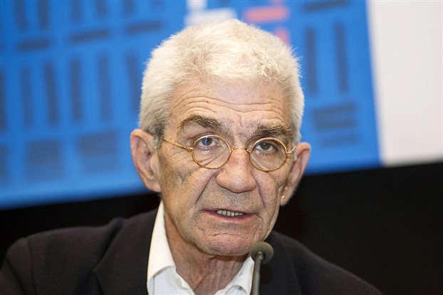 Ανοιχτά τα καταστήματα για ακόμη έξι Κυριακές ζητά ο Γ. Μπουτάρης