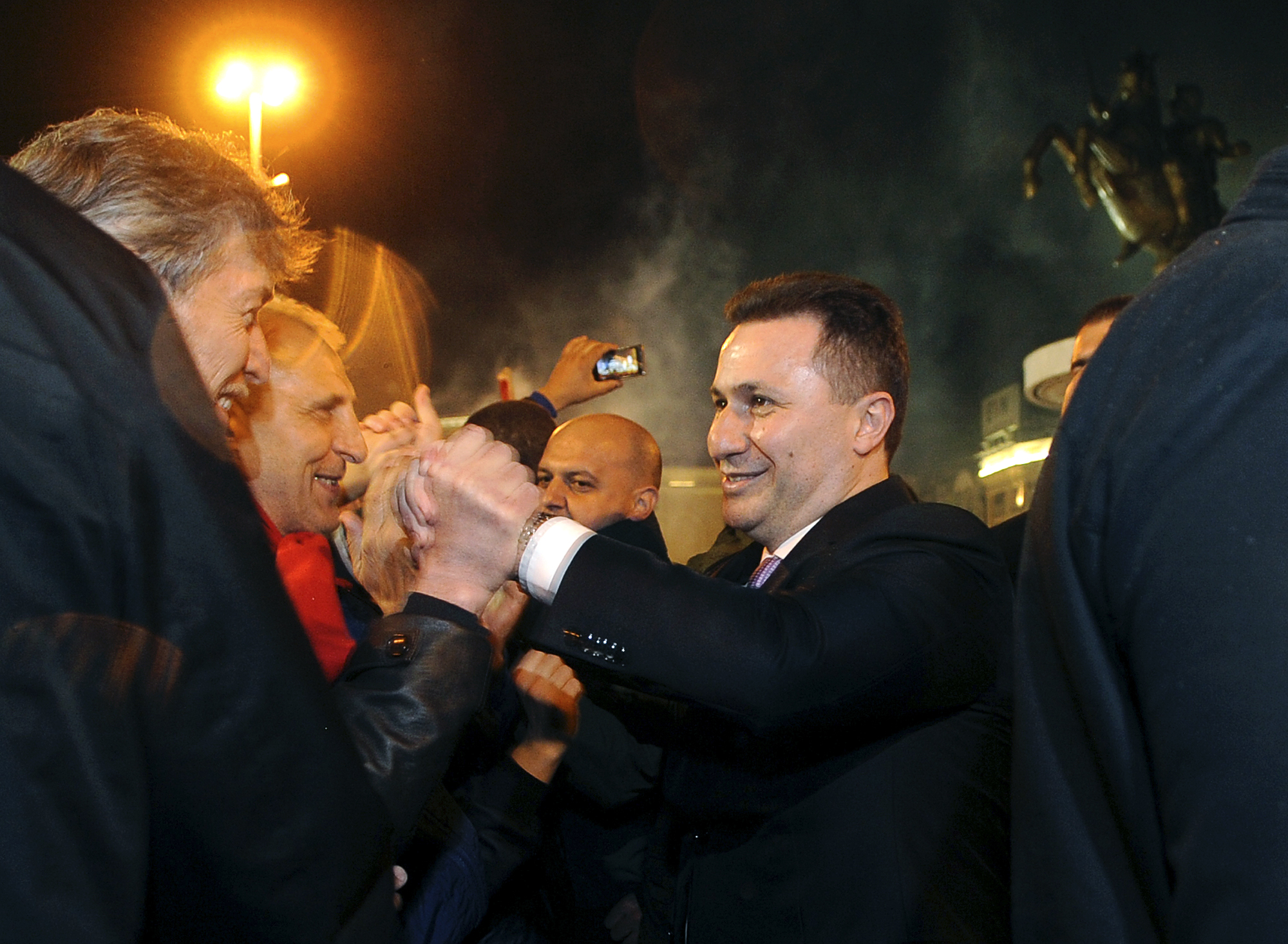 ΠΓΔΜ: Ψήφο εμπιστοσύνης έδωσε η Βουλή στον Νίκολα Γκρούεφσκι