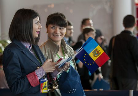 Επίθεση φιλίας Ε.Ε. σε Μολδαβία με φόντο την ουκρανική κρίση