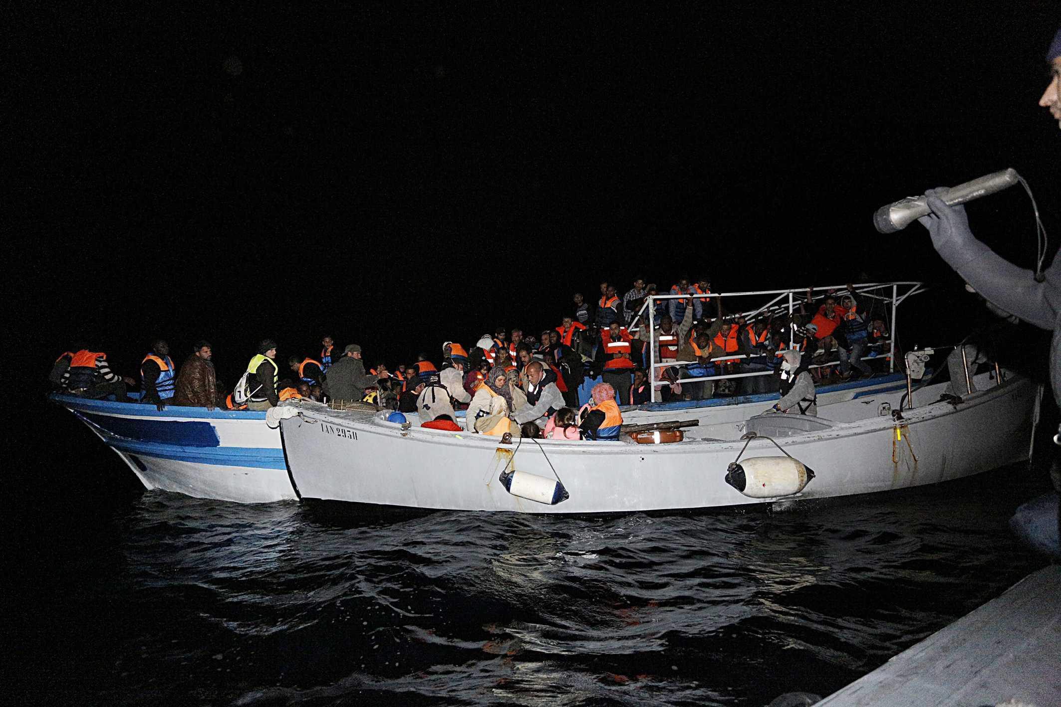 Ιταλία: Διασώθηκαν 100 παιδιά που επέβαιναν σε βάρκες με μετανάστες
