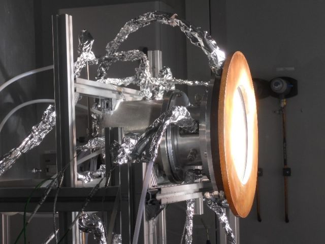 «Ηλιακός αντιδραστήρας» παράγει καύσιμα από λιακάδα και CO2