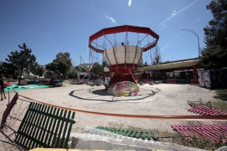 Ο δήμαρχος Ελληνικού εξηγεί την παράνομη λειτουργία του λούνα παρκ