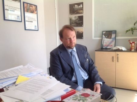 Λόρενς Γιόλες: Κάντε το όπως οι Ιταλοί