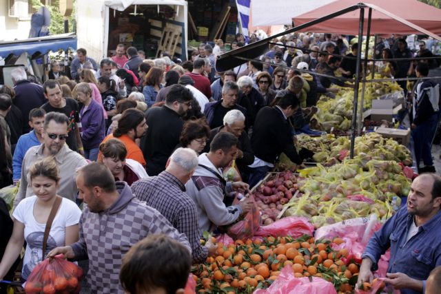 Open-air market producers and retailers continue with protest actions