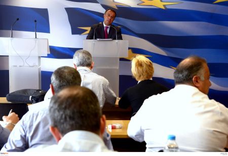 Στη Βουλή το νομοσχέδιο περί δημοσιονομικής εποπτείας