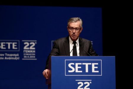 Η επιμήκυνση της τουριστικής περιόδου στο 13ο Συνέδριο του ΣΕΤΕ