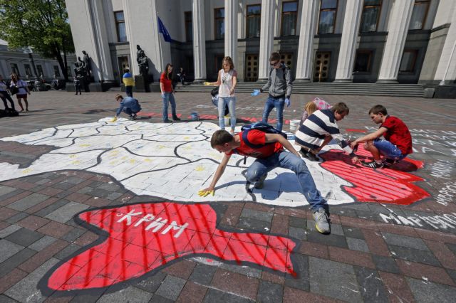 Bild: στο Κίεβο δρουν πράκτορες της CIA και του FBI