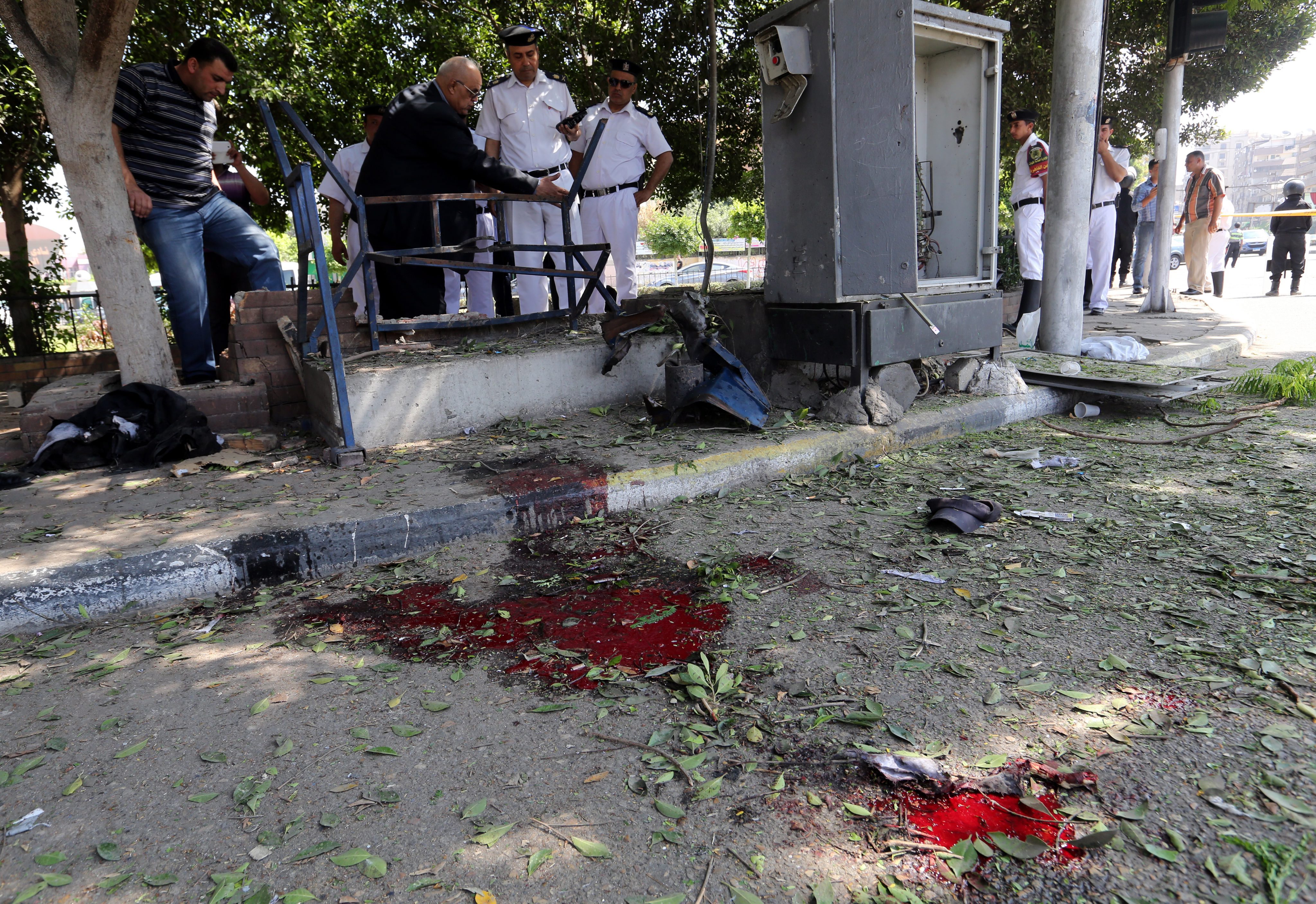 Αίγυπτος: Δύο ένστολοι σκοτώθηκαν από εκρήξεις στο Σινά και στο Κάιρο