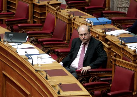 Χατζηδάκης: Τα σκληρά μέτρα βασίζονται στο email Βαρουφάκη