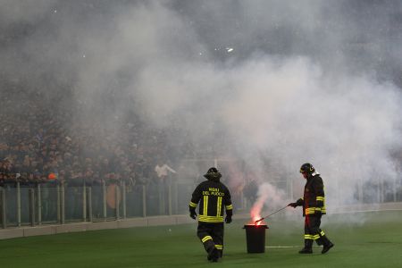 Ιταλία: Μέτρα κατά της βίας στα γήπεδα προτείνει ο πρωθυπουργός
