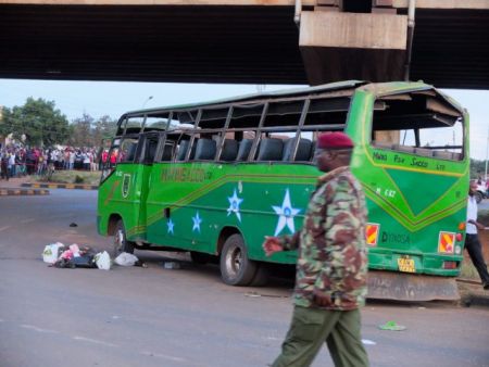 Διπλή βομβιστική επίθεση με στόχο λεωφορεία στο Ναϊρόμπι