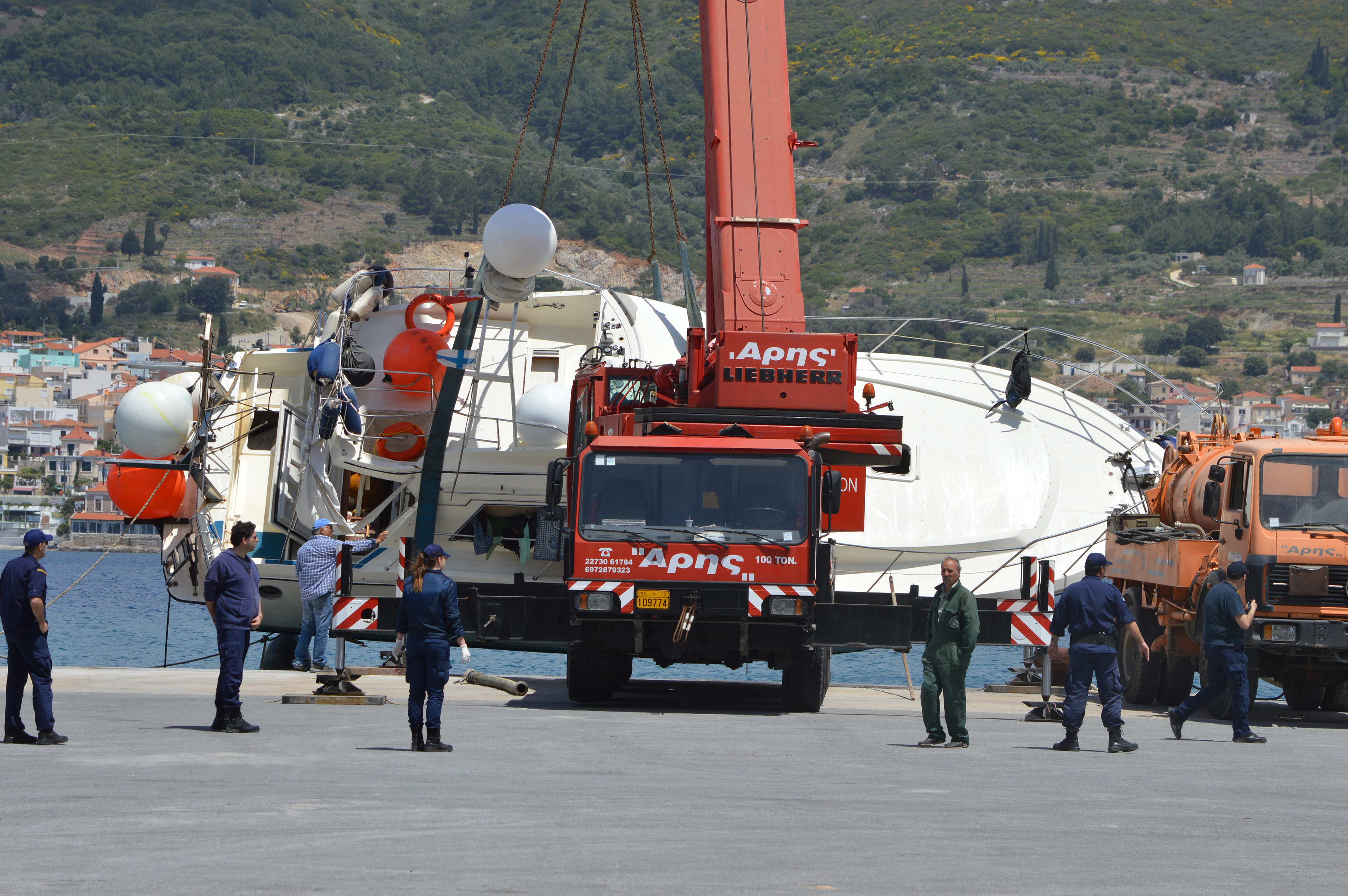 Τραγωδία στο Αιγαίο – Τουλάχιστον 22 μετανάστες νεκροί σε ναυάγιο ανοιχτά της Σάμου