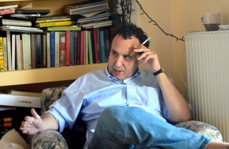 Μαύρη και πικρή φάρσα