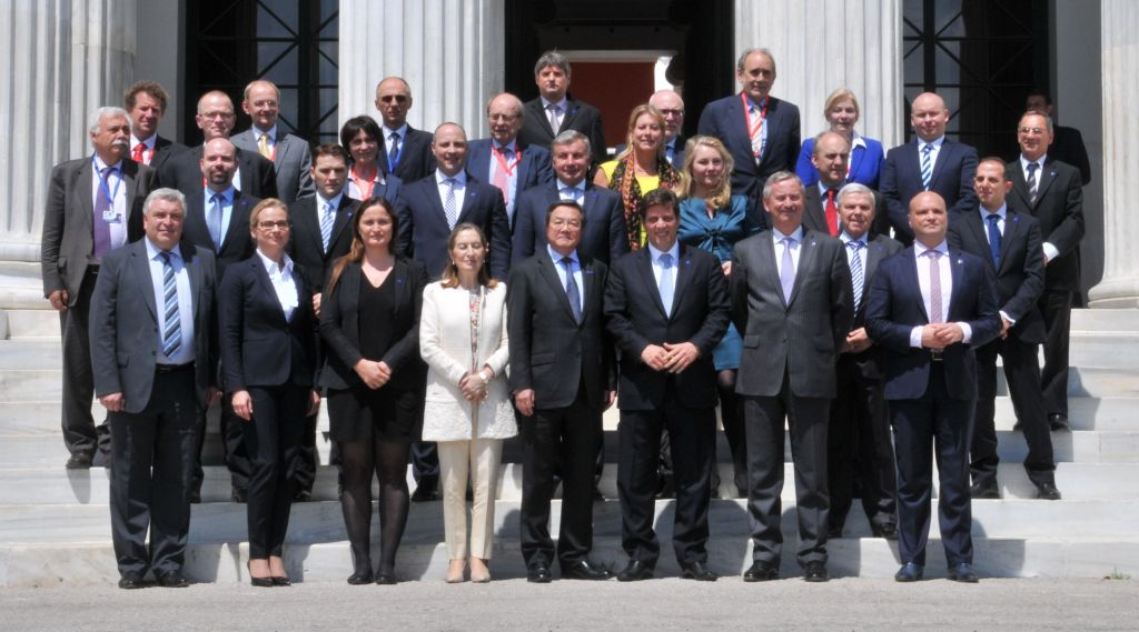 Συνεργασίες, μεταφορές και ασφάλεια στην άτυπη σύνοδο για τη ναυτιλία