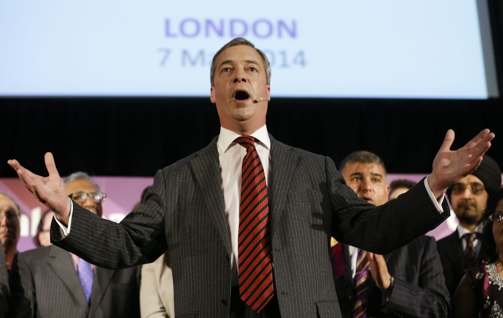 Ρατσιστικό το κόμμα Φάρατζ λέει στέλεχος και αποχωρεί