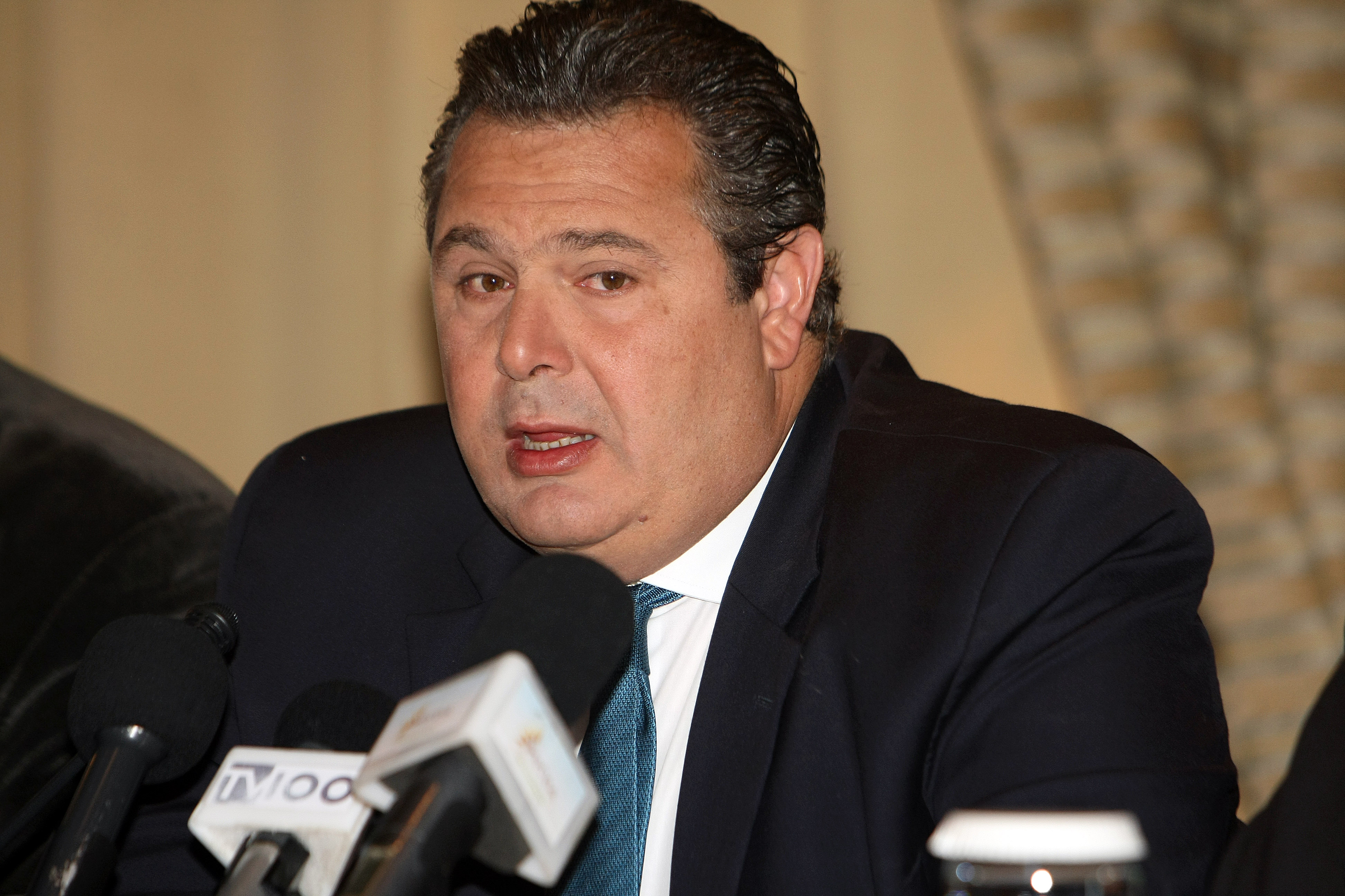 Π. Καμμένος: Να καταρρεύσει η κυβέρνηση και να γίνουν εκλογές