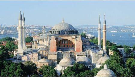 Κόντρα μεταξύ του κινήματος Γκιουλέν και Ερντογάν για την Αγία Σοφία