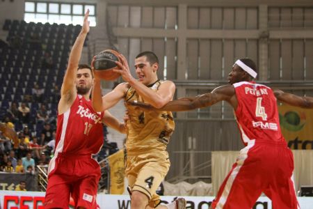 Μπάσκετ – πλέι οφ: Ολυμπιακός και Πανιώνιος προκρίθηκαν στα ημιτελικά